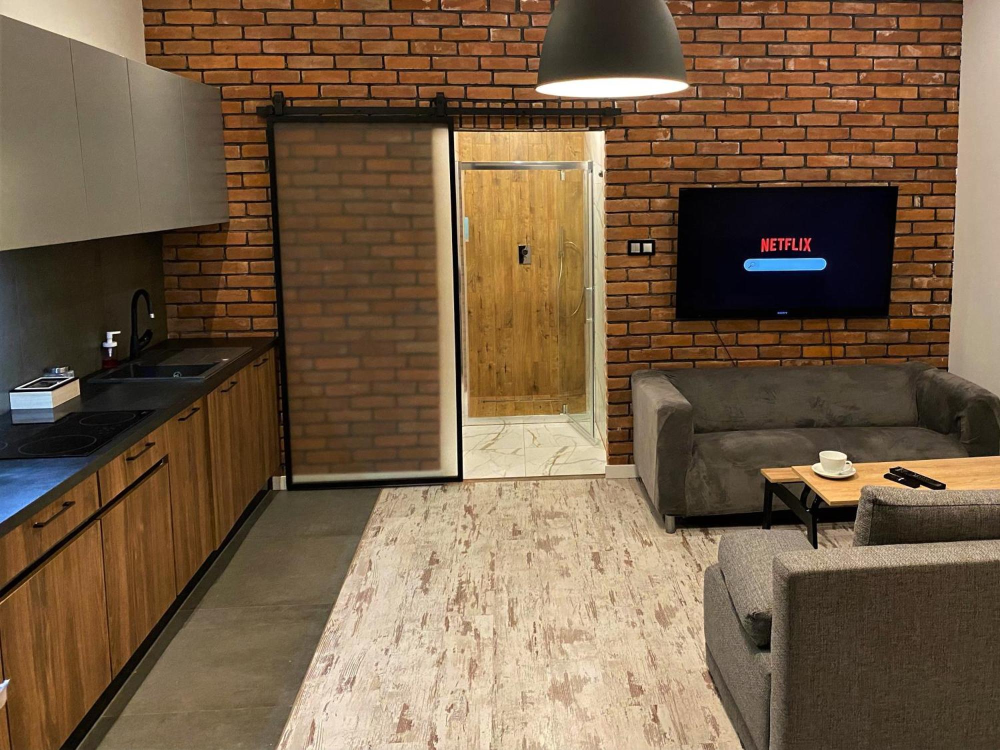 Apartment Manufaktura Bakery Prywatna Kamienica Parking Strzezony Dostep Na Kod Lodz (Lodz)